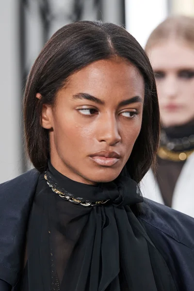 Look 80
